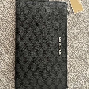 Michael Kors Large Zip Clutch Wristlet